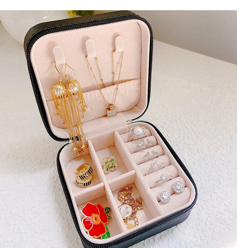 Wunionup Portable Mini Jewelry Travel Case PU Leather Organizer Box Jewelry Storage Holder for Girls Womens Earring, Necklace