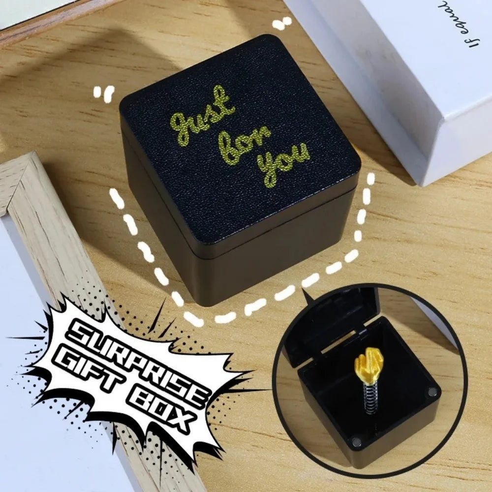 Funny Surprise Gift Middle Finger InBox Creative 3d Printing Middle Finger Gift Boxs Family Game Gift Funny Toy Party Gifts Box